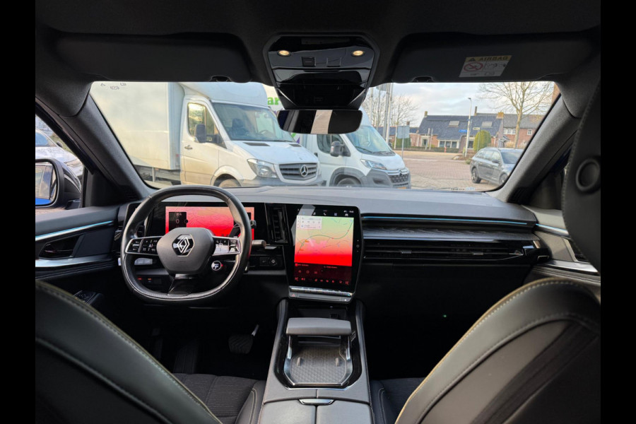 Renault Austral TCe 160 EDC iconic Head up / Elektr bed. stoel / LM velgen / Elektr klep / 360 camera
