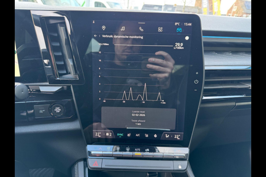 Renault Austral TCe 160 EDC iconic Head up / Elektr bed. stoel / LM velgen / Elektr klep / 360 camera