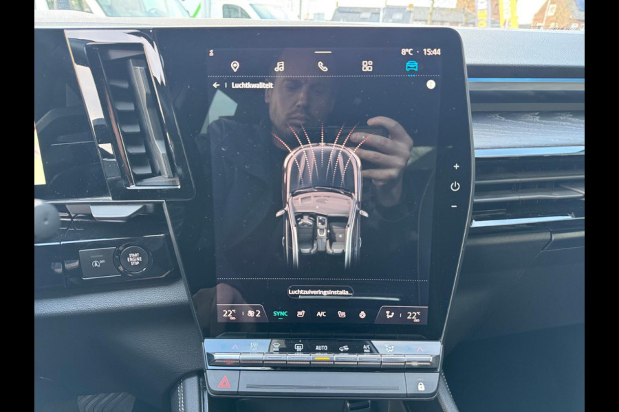 Renault Austral TCe 160 EDC iconic Head up / Elektr bed. stoel / LM velgen / Elektr klep / 360 camera