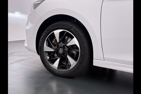 Opel CORSA-E Edition+ 50kWh Warmtepomp Fase 3 Laden Navi Stoel+Stuurverwarming 360°Camera Two-Tone Lak Ecc Navi Pack Parkeer Pack Pdc DAB Lmv 16" Privacy Glas Led Isofix Regen-Lichtsensor LaneAssist Origineel Nederlandse Auto SOH 89% Zeer compleet!
