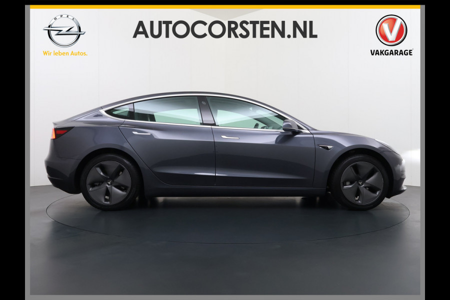 Tesla Model 3 RWD SR plus 325PK SOH 93% LFP Accu Lmv 18" AutoPilot Leder Panoramadak Adaptive-Cruise Camera's Elektr.-Stuur+Stoelen+Spiegels+G Navi LED DAB Voorverwarmen interieur via App Keyless One-Pedal-Drive Origineel Nederlandse auto Fabrieksgarantie op Accu en Motor tot 5-12-2028/160.000km