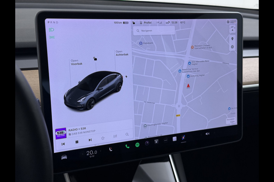 Tesla Model 3 RWD SR plus 325PK SOH 93% LFP Accu Lmv 18" AutoPilot Leder Panoramadak Adaptive-Cruise Camera's Elektr.-Stuur+Stoelen+Spiegels+G Navi LED DAB Voorverwarmen interieur via App Keyless One-Pedal-Drive Origineel Nederlandse auto Fabrieksgarantie op Accu en Motor tot 5-12-2028/160.000km