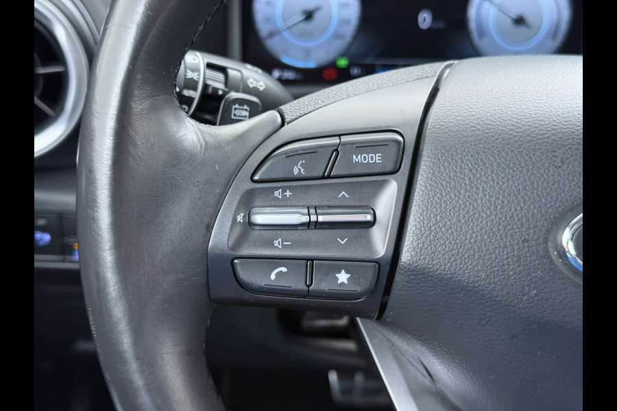 Hyundai Kona EV Comfort 64kWh FACELIFT SOH 100% Fase 3 Laden All-Season Banden Navi Ecc Adap.Cruise Camera Krell®-Audio Apple Carplay Android Keyless Subwoofer Led Lmv Rijstrooksensor Forward Collision-Avoidance Bluetooth 1e Eigenaar Origineel Nederlandse Auto