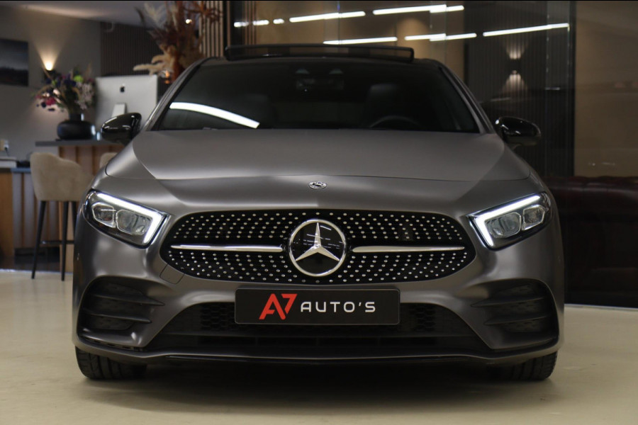 Mercedes-Benz A-Klasse 200 AMG-LINE NAP/PANO/HUD/STOELV/CARPLAY/ACC/BOMVOL