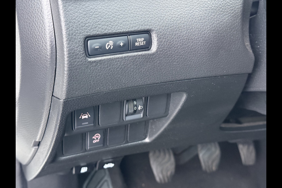 Nissan QASHQAI 1.3T 141PK Panoramadak Trekhaak 360°Camera Apple Carplay Android Auto Navio Ecc DIG-T N-Connecta Cruise control Dab Lmv 18" Bluetooth Led Verkeersbord detectie Regensensor Rijstrooksensor Keyless 1.300KG Trekgewicht Euro 6