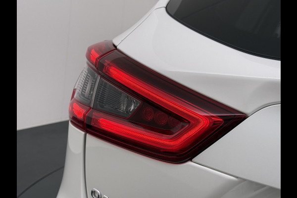 Nissan QASHQAI 1.3T 141PK Panoramadak Trekhaak 360°Camera Apple Carplay Android Auto Navio Ecc DIG-T N-Connecta Cruise control Dab Lmv 18" Bluetooth Led Verkeersbord detectie Regensensor Rijstrooksensor Keyless 1.300KG Trekgewicht Euro 6