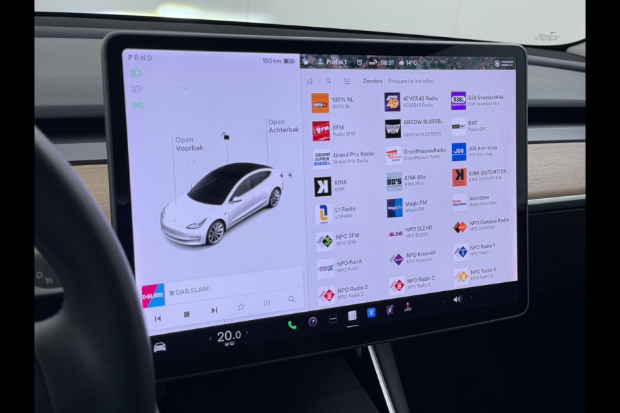 Tesla Model 3 RWD SR plus 325PK SOH 90% LFP Accu Lmv 19" AutoPilot Leder Panoramadak Adaptive-Cruise Camera's Elektr.-Stuur+Stoelen+Spiegels+G Navi LED DAB Voorverwarmen interieur via App Keyless One-Pedal-Drive 1e Eigenaar Origineel Nederlandse Auto Fabrieksgarantie op motor en accu tot 05-12-2028/160.000km