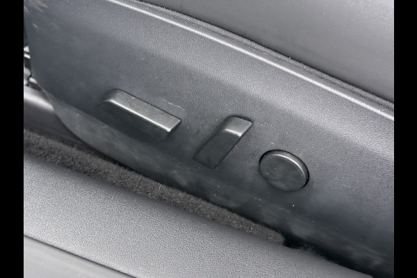 Tesla Model 3 RWD SR plus 325PK SOH 90% LFP Accu Lmv 19" AutoPilot Leder Panoramadak Adaptive-Cruise Camera's Elektr.-Stuur+Stoelen+Spiegels+G Navi LED DAB Voorverwarmen interieur via App Keyless One-Pedal-Drive 1e Eigenaar Origineel Nederlandse Auto Fabrieksgarantie op motor en accu tot 05-12-2028/160.000km