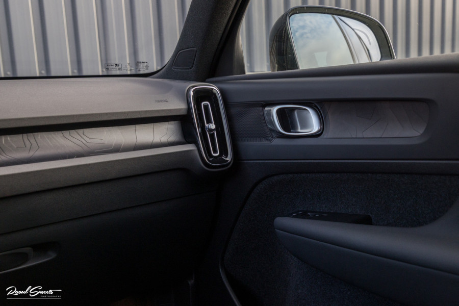 Volvo XC40 Recharge Plus | Adaptieve cruise | Blis | 20 Inch | Full LED |