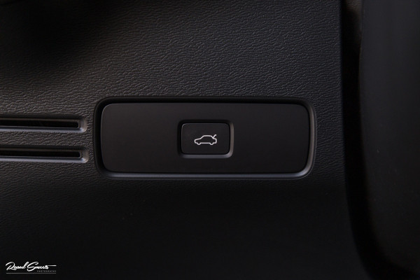 Volvo XC40 Recharge Plus | Adaptieve cruise | Blis | 20 Inch | Full LED |