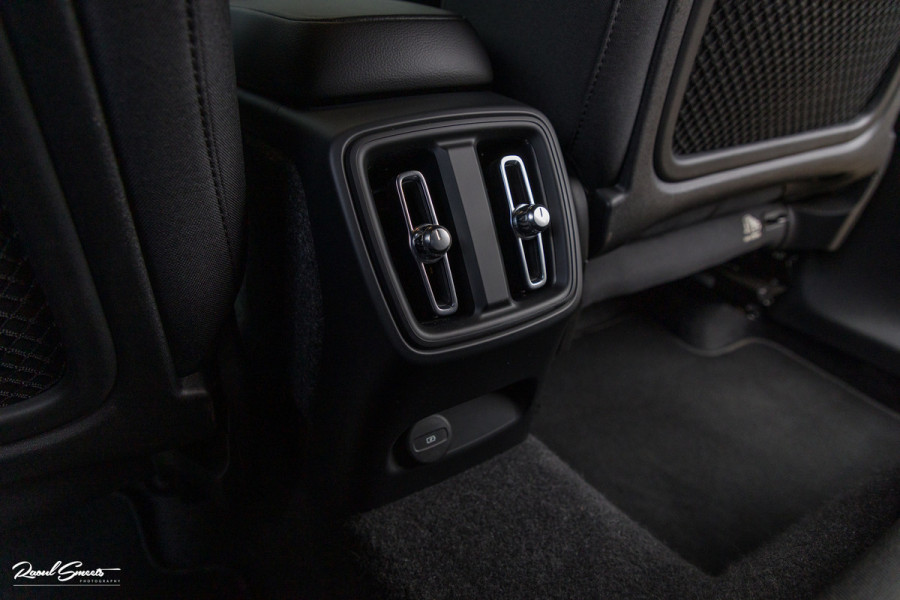 Volvo XC40 Recharge Plus | Adaptieve cruise | Blis | 20 Inch | Full LED |