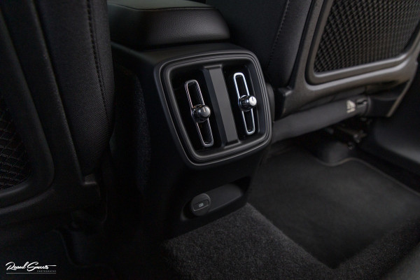 Volvo XC40 Recharge Plus | Adaptieve cruise | Blis | 20 Inch | Full LED |