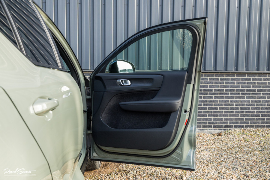 Volvo XC40 Recharge Plus | Adaptieve cruise | Blis | 20 Inch | Full LED |