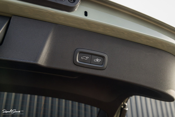 Volvo XC40 Recharge Plus | Adaptieve cruise | Blis | 20 Inch | Full LED |