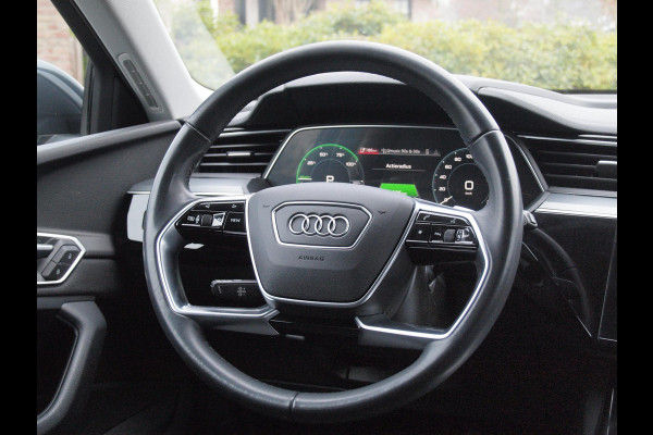 Audi e-tron 55 quattro edition 95 kWh | SOH 92% | Cruise Control | Parkeersensoren | DAB | Virtual Cockpit |