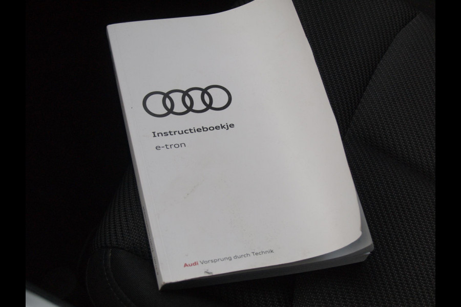 Audi e-tron 55 quattro edition 95 kWh | SOH 92% | Cruise Control | Parkeersensoren | DAB | Virtual Cockpit |