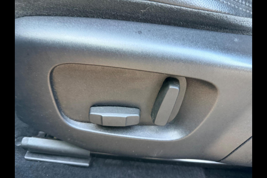 Land Rover Range Rover Evoque 2.0 D180 AWD R-Dynamic SE Leer Navi Led-Xenon Meridia Soundsysteem,