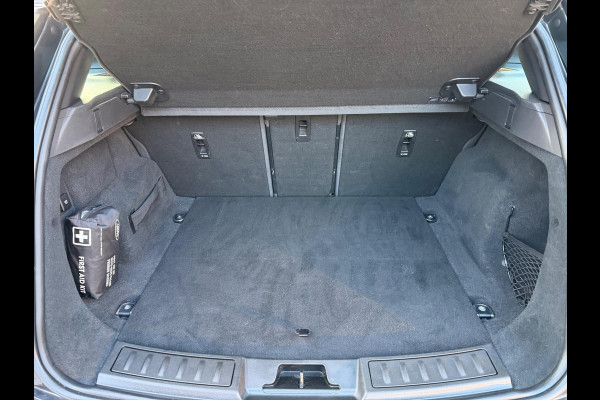 Land Rover Range Rover Evoque 2.0 D180 AWD R-Dynamic SE Leer Navi Led-Xenon Meridia Soundsysteem,