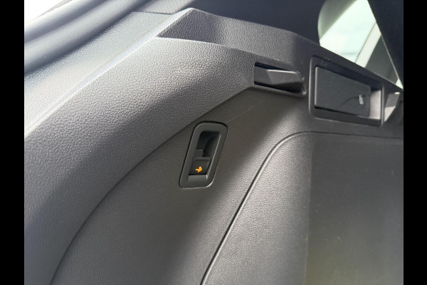 Volkswagen Tiguan 1.4 TSI eHybrid Active PHEV 245PK COMPLEET!| HUD HEAD-UP DISPLAY | PANODAK | ELEKTRISCHE TREKHAAK | 360 CAMERA | VIRTUAL DISPLAY |WINTERPACK STUUR + STOELVERWARMING | DEALER ONDERHOUDEN |