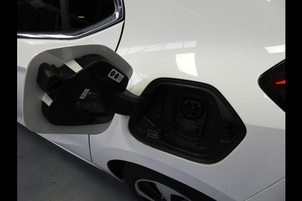 Opel CORSA-E Elegance 50 kWh NAVI/CAMERA/CLIMA/LED/16"LMV!