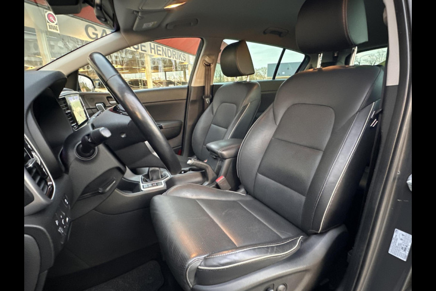 Kia Sportage 1.6 GDI DynamicLine | Leder | Trekhaak | Stoel&Stuurverwarming | JBL-Audio | Climate | Navi |