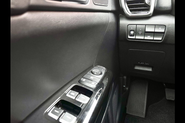 Kia Sportage 1.6 GDI DynamicLine | Leder | Trekhaak | Stoel&Stuurverwarming | JBL-Audio | Climate | Navi |