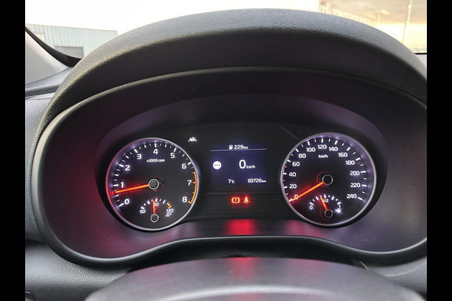 Kia Sportage 1.6 GDI DynamicLine | Leder | Trekhaak | Stoel&Stuurverwarming | JBL-Audio | Climate | Navi |