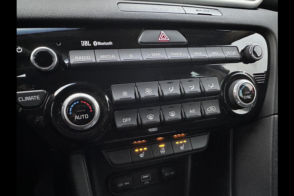 Kia Sportage 1.6 GDI DynamicLine | Leder | Trekhaak | Stoel&Stuurverwarming | JBL-Audio | Climate | Navi |