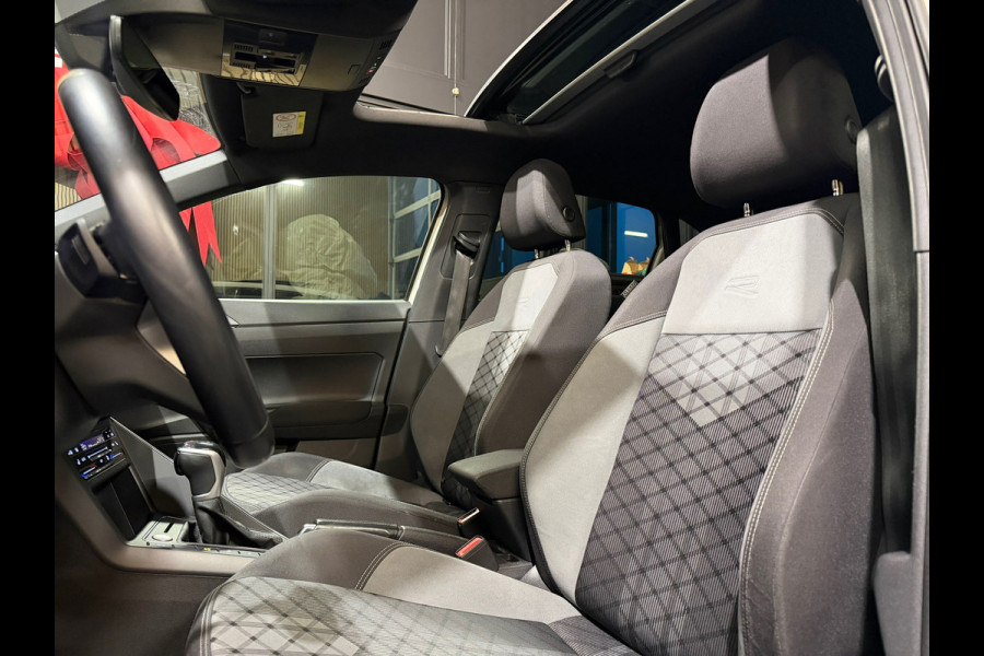 Volkswagen Taigo 1.0 TSI 3X R-Line Business PANO|IQ LIGHTS|KEYLESS|VIRTUAL|CARPLAY|ACC|AUTOMAAT|STOELVERWARMING|BOMVOL!