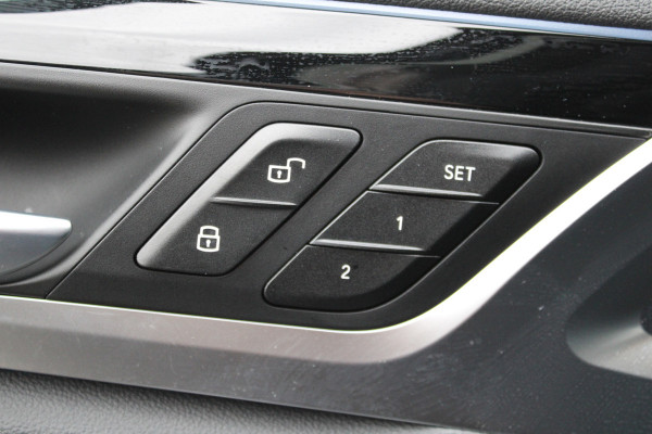 BMW iX3 M-SPORT 80 kWh SOh 100% PANO LEER PILOT ORG NL 23000KM!!!