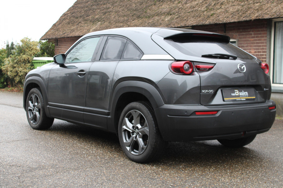 Mazda MX-30 e-SkyActiv 145 First Edition 36 kWh SoH 95.8% NAVI CAMERA 39000KM!!!