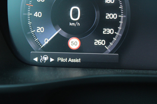 Volvo XC40 1.5 T4 Recharge R-Design PHEV SOh 88.8% PANO NAVI ORG NL 73000KM!!