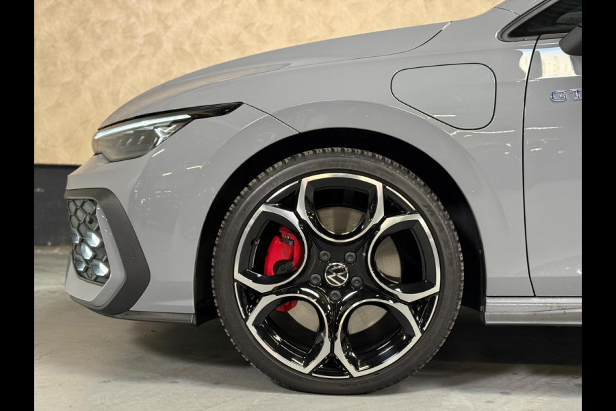 Volkswagen Golf 1.5 eHybrid GTE | Pano | 360 Camera | Keyless | Standkachel | ACC | Stoel-/Stuurverwarming