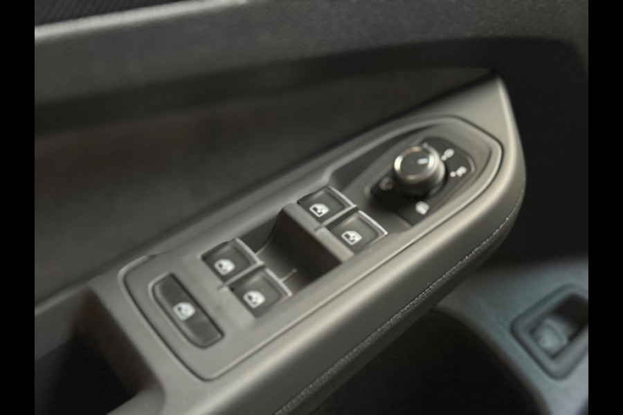 Volkswagen Golf 1.5 eHybrid GTE | Pano | 360 Camera | Keyless | Standkachel | ACC | Stoel-/Stuurverwarming