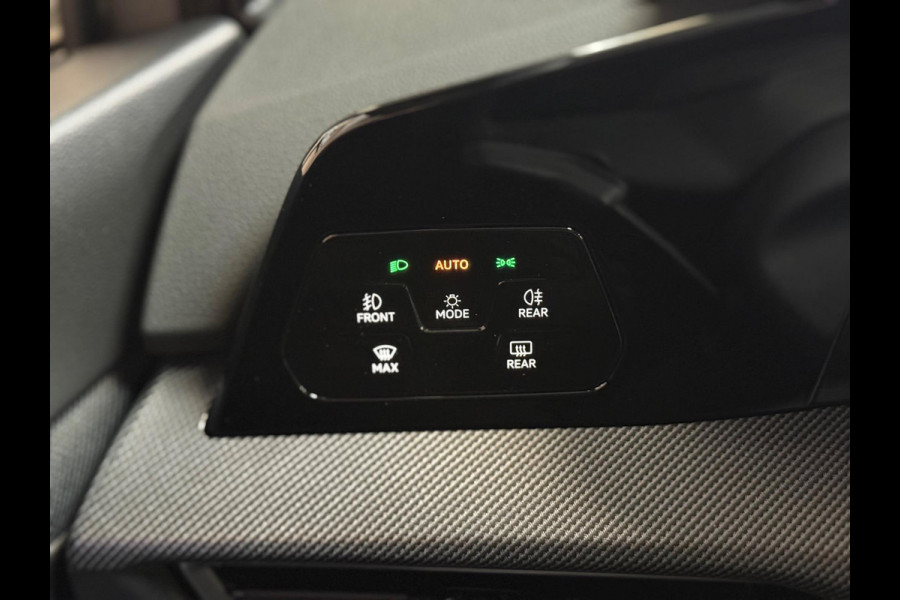 Volkswagen Golf 1.5 eHybrid GTE | Pano | 360 Camera | Keyless | Standkachel | ACC | Stoel-/Stuurverwarming