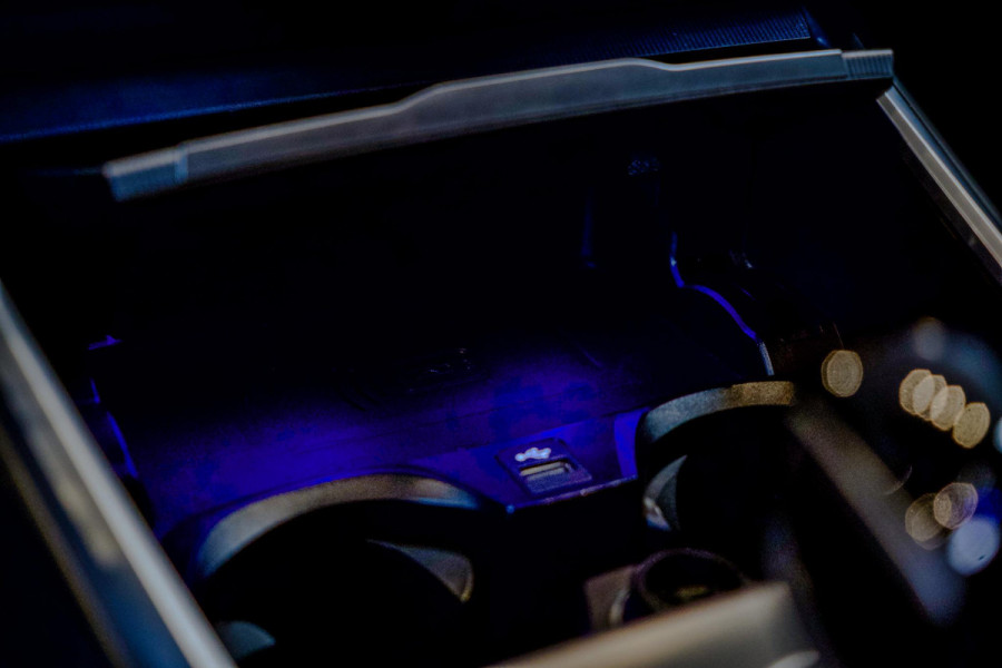 BMW 3-serie 330i High Executive M-Sport|Schuifdak|Laser|Elektr.Stoelen|