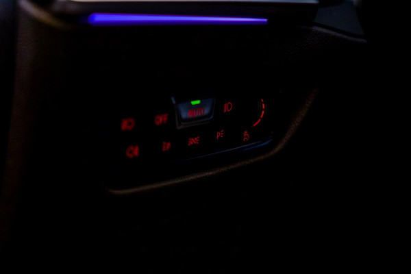 BMW 3-serie 330i High Executive M-Sport|Schuifdak|Laser|Elektr.Stoelen|