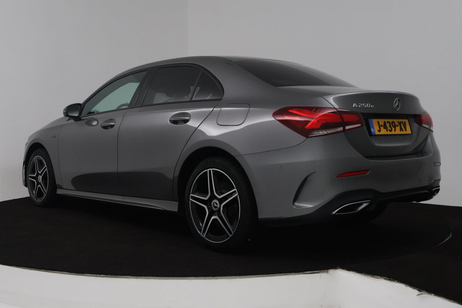 Mercedes-Benz A-Klasse 250 e Business Solution AMG Limited (SFEERVERLICHTING, STOELVERWARMING, ACHTERUITRIJCAMERA, SENSOREN)
