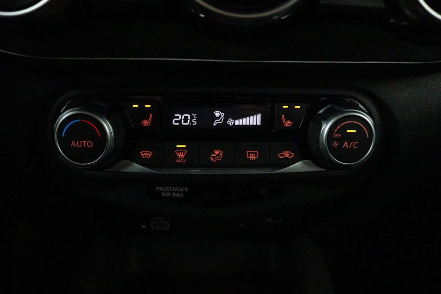 Nissan Juke 1.0 DIG-T Premiere Edition (STOELVERWARMING, ACHTERUITRIJCAMERA, NAVIGATIE, ADAPTIEVE CRUISE, PARKEERSENSOREN)