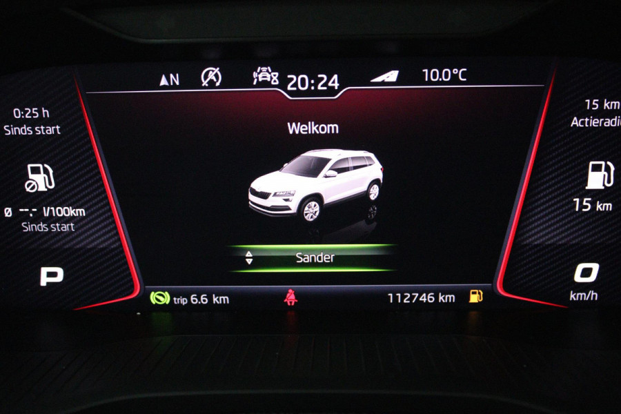 Škoda Karoq 1.5 TSI ACT Sportline Business (PANORAMADAK, STOELVERWARMING, CAMERA, DIGITALE COCKPIT, CANTON AUDIO, CARPLAY)