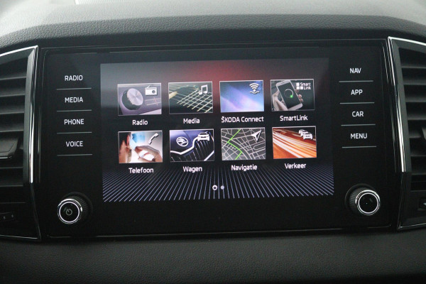 Škoda Karoq 1.5 TSI ACT Sportline Business (PANORAMADAK, STOELVERWARMING, CAMERA, DIGITALE COCKPIT, CANTON AUDIO, CARPLAY)