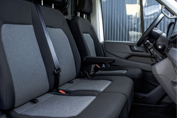 Volkswagen Crafter 2.0 TDI L3H3 Trendline | Facelift | 140PK | Carplay | Navi | Cruise | Airco | Trekhaak