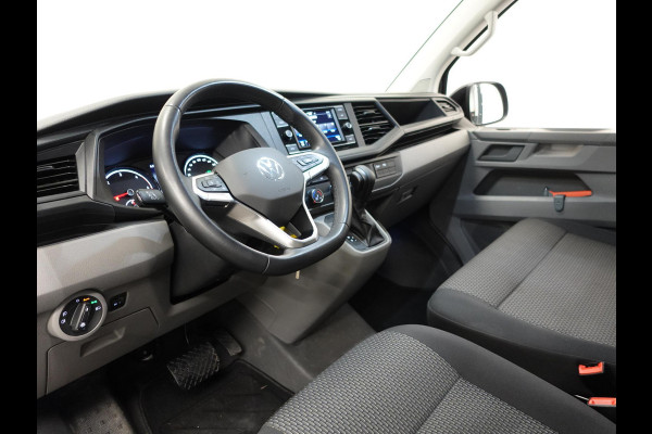 Volkswagen Transporter 2.0 150PK L2H1 Highline Automaat Dubbele Cabine Airco  Navi Parkeersensoren Camera Trekhaak Carplay