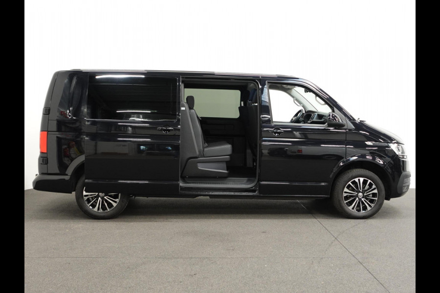 Volkswagen Transporter 2.0 150PK L2H1 Highline Automaat Dubbele Cabine Airco  Navi Parkeersensoren Camera Trekhaak Carplay