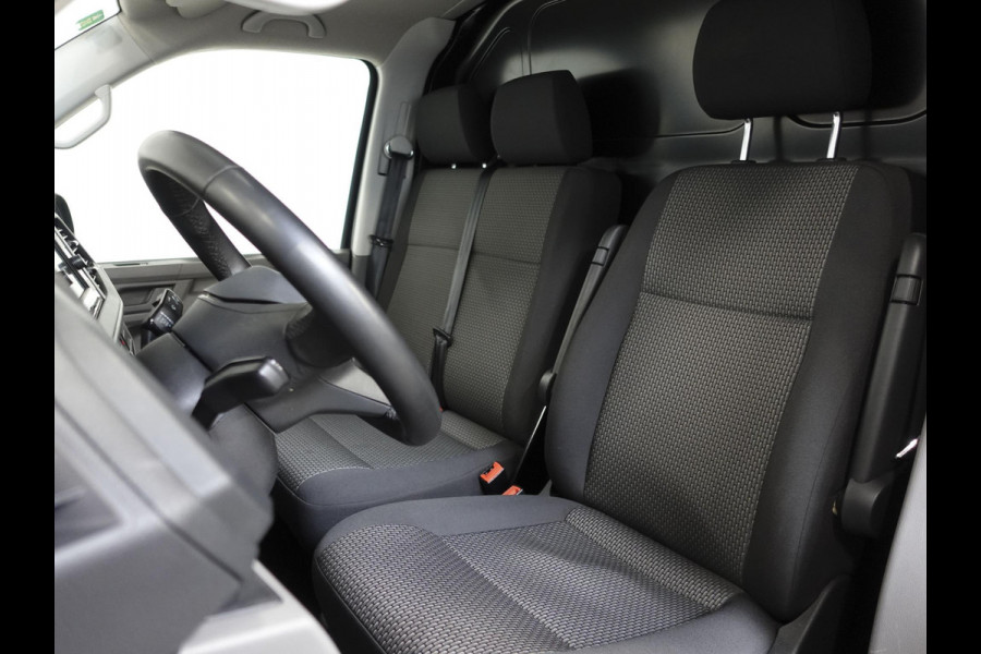 Volkswagen Transporter 2.0 150PK L2H1 Highline Automaat Dubbele Cabine Airco  Navi Parkeersensoren Camera Trekhaak Carplay