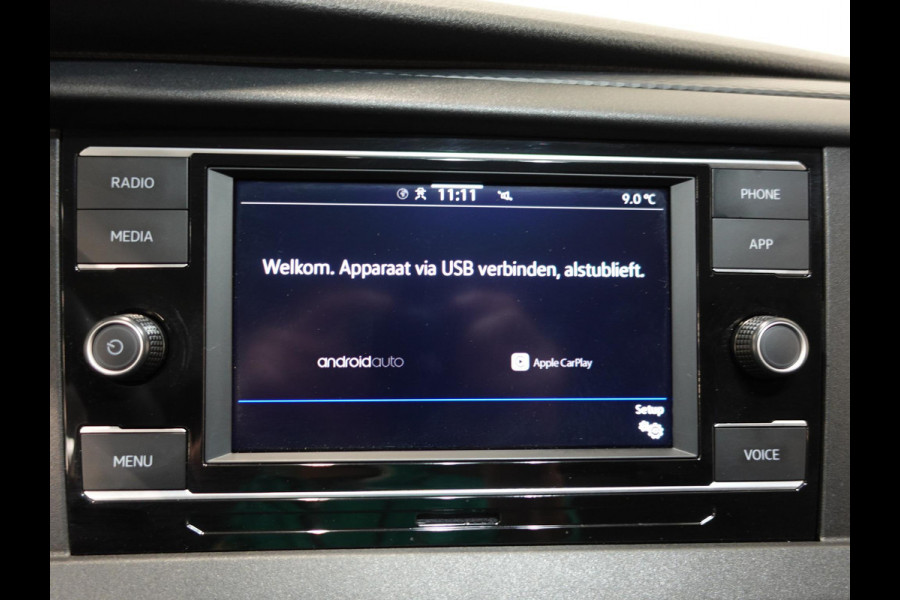 Volkswagen Transporter 2.0 150PK L2H1 Highline Automaat Dubbele Cabine Airco  Navi Parkeersensoren Camera Trekhaak Carplay