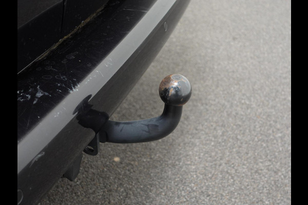 Volkswagen Transporter 2.0 150PK L2H1 Highline Automaat Dubbele Cabine Airco  Navi Parkeersensoren Camera Trekhaak Carplay