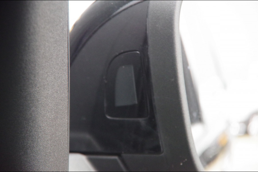 Volkswagen ID. Buzz Cargo 77 kWh 204PK, 3-ZITS, LED, ADAPT. CRUISE, CAMERA, STOELVERWARMING, STUURVERWARMING, CARPLAY, ELEKTR. ACHTERKLEP, PARKEERSE