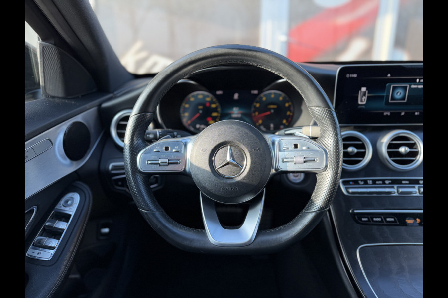 Mercedes-Benz C-Klasse Estate 180 Business AMG / Automaat / Panorama / Elek. stoelen / Parkassist / 19'' LM