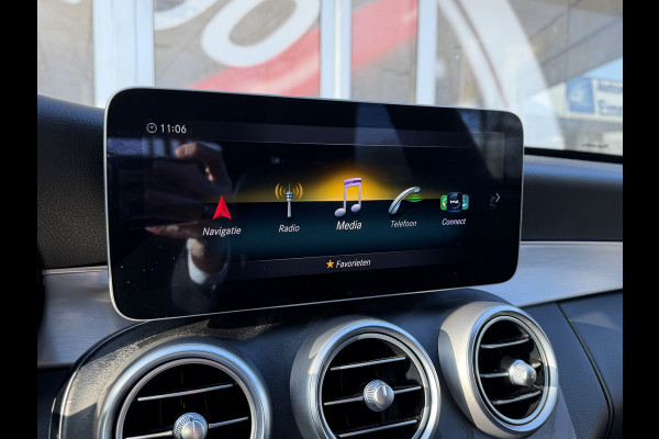 Mercedes-Benz C-Klasse Estate 180 Business AMG / Automaat / Panorama / Elek. stoelen / Parkassist / 19'' LM